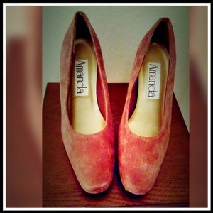 Amanda Chocolate Suede Heels New w/box